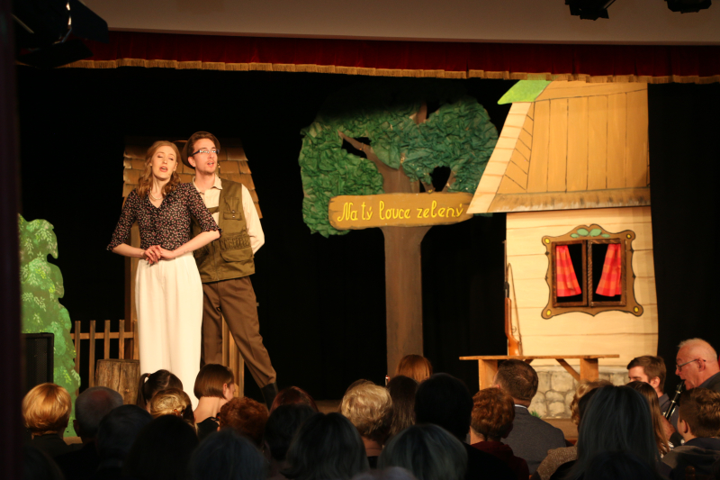 Najbolja predstava na godišnjoj smotri čeških kazališnih amatera 2022. godine – opereta <em>Na ty louce zelený</em> (Foto Jednota)