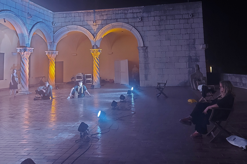 Mira Muhoberac na probi predstave <em>Venere i Adon</em> u Dubrovniku