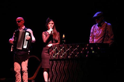 Kazalište slijepih i slabovidnih Novi život, Zagreb: Vojin Perić, A, kako vi vodite ljubav?, red. Vojin Perić uz pomoć ansambla