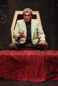 Božidar Orešković u predstavi Sprovod u Theresienburgu Miroslava Krleže u režiji Tomislava Pavkovića (Hrvatsko narodno kazalište u Zagrebu i Hrvatsko kazalište Pečuh)