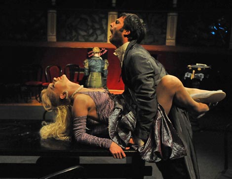 Kazalište Marina Držića, Dubrovnik: Fjodor Mihajlović Dostojevski, Braća Karamazovi, red. Dejan Projkovski