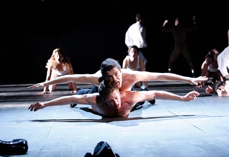 Zagrebačko kazalište mladih, Slovensko narodno gledališče Maribor, Fondazione Teatro Due di Parma: Drakula (po motivima romana Brama Stokera), red. András Urbán