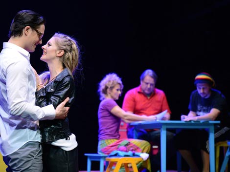 Mestno gledališče ljubljansko: Cristina Clemente, Družinski parlament, red. Primož Ekart