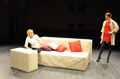 Gradsko kazalište Joza Ivakić , Vinkovci: Lydia Scheuermann Hodak, Eva nije Adam, red. Ivan Kristijan Majić