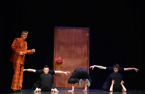 Gradsko kazalište Žar ptica, Zagreb: Ezop, Basne, autori Ksenija Zec, Saša Božić