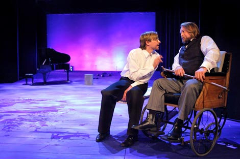 Gostovanje: Slovensko ljudsko gledališče Celje, Anton Pavlovič Čehov, Galeb (Utva), red. Janez Pipan, foto: Jaka Babnik