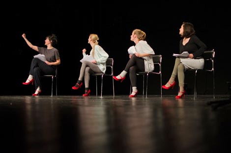 Kazalište KNAP & Umjetnička organizacija Kravice, Zagreb: Dunja Fajdić, Glumice i to, red. Ivana Horvat, Petra Kurtele. Dunja Fajdić, Amanda Prenkaj