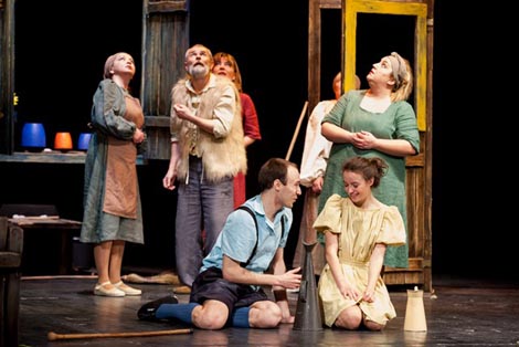 Dječje kazalište Branka Mihaljevića, Osijek: Tamara Kučinović (prema motivima istoimene pjesme Ratka Zvrka), Grga Čvarak, red. Tamara Kučinović