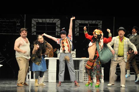 Gradsko kazalište Joza Ivakić, Vinkovci: Dubravko Mataković, Iz Kabula s ljubavlju TU, red. Dražen Ferenčina