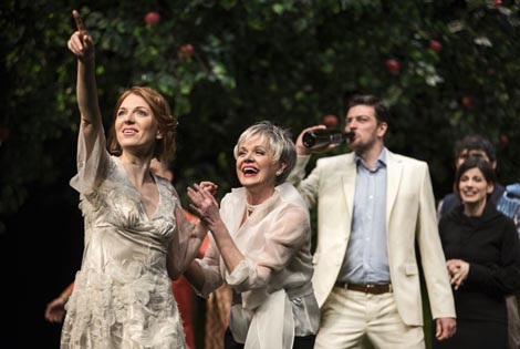 Gradsko dramsko kazalište Gavella, Zagreb: Justine del Corte, Komet, red. Aida Bukvić