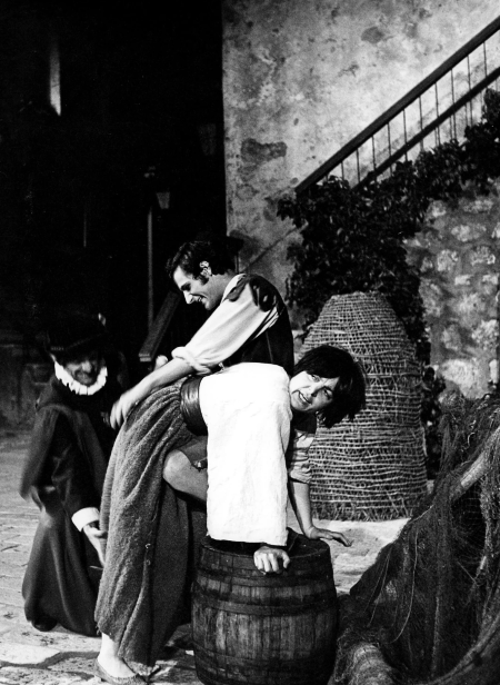 <em>Ljubovnici</em>, red. Joško Juvančić, Dubrovačke ljetne igre 1969.