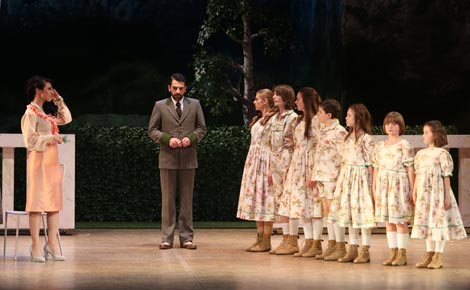 Hrvatsko narodno kazalište u Osijeku: Richard Rodgers, Oscar Hamerstein, Moje pjesme moji snovi, dir. Mladen Tutavac, red. Nina Kleflin