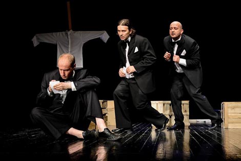 Scena Sisak, Sisak: Slawomir Mrožek, Na pučini, red. Tihomir Kosić