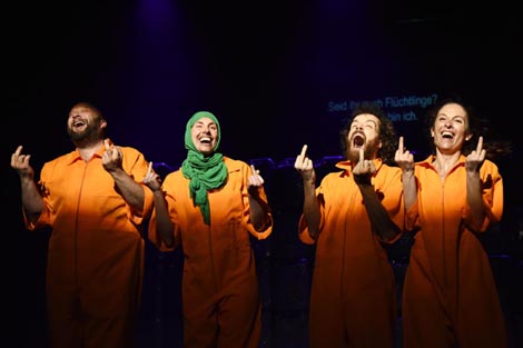 HNK Ivana pl. Zajca, Rijeka, HAU Hebbel am Ufer (Berlin), Wiener Festwochen (Beč), Slovensko mladinsko gledališče (Ljubljana), Kunstfest Weimar, Zürcher Theater Spektakel i Internacionalni teatarski festival MESS (Sarajevo)): Naše nasilje i vaše nasilje (nadahnuto romanom Estetika otpora Petera Weissa), red. Oliver Frljić, foto: Wiener Festwochen © Alexi Pelekanos