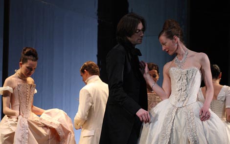 Slovensko narodno gledališče, Maribor: Choderlos de Laclos / Christopher Hampton, Opasne veze (Nevarna razmerja), red. Aleksandar Popovski