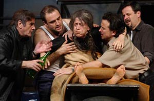 HRvatsko narodno kazalište Split: Elvis Bošnjak, Nosi nas rijeka, red. Nenni Delmestre