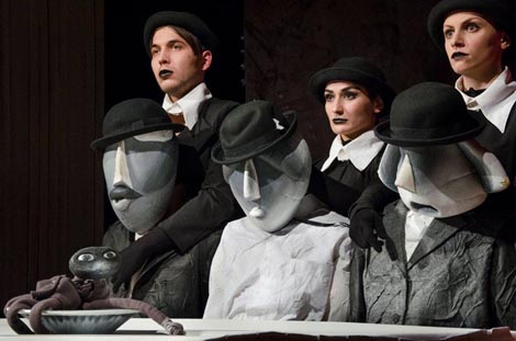 Kazališni laboratorij Sfumato, Bugarska: Katya Petrova, Obitelj Samsa, red. Katya Petrova