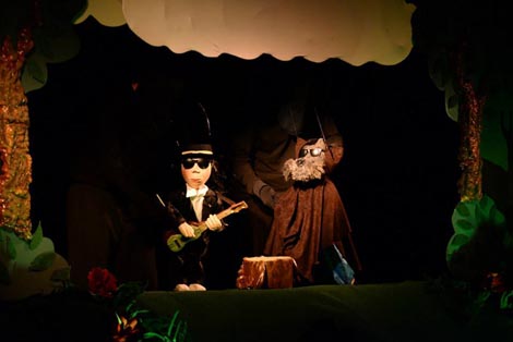 Gradsko kazalište Zorin dom, Karlovac: Peća i vuk (prema motivima narodne priče), red. Mirel Huskić, Peđa Gvozdić, Guliano Settimo