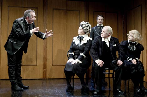 Scena 55, Hrvatsko narodno kazalište Split: Franz Kafka, Preobrazba, red. Ivan Plazibat