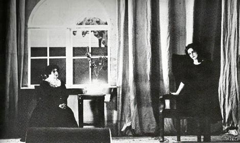 Marija Ružička-Strozzi i Vika Podgorska; HNK u Zagrebu, Pozornica na Tuškancu: Frank Wedekind, Proljeće se budi, red. Ivo Raić, 1924.