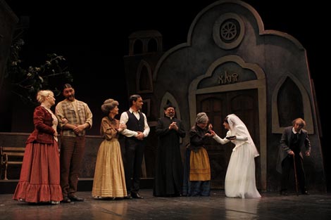 Hrvatsko narodno kazalište Ivana pl. Zajca,Rijeka, Talijanska drama: Lino Carpinteri i Mariano Faraguna, I botoni de la montura / Puci z monturi, red. Giorgio Amodeo