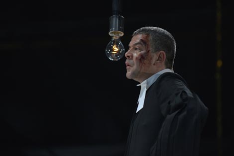 Jugoslovensko dramsko pozorište, Beograd, Srbija, Heinrich von Kleist, Razbijeni vr&ccaron; (Razbijeni kr&ccaron;ag), red. Igor Vuk Torbica, foto: Nenad Petrovi&cacute;