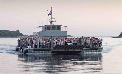 Kazaliste Ulysses, Zagreb – Brijuni / Srpsko narodno pozorište, Novi Sad: Ivo Štivičić, Shakespeare u Kremlju, red. Lenka Udovički