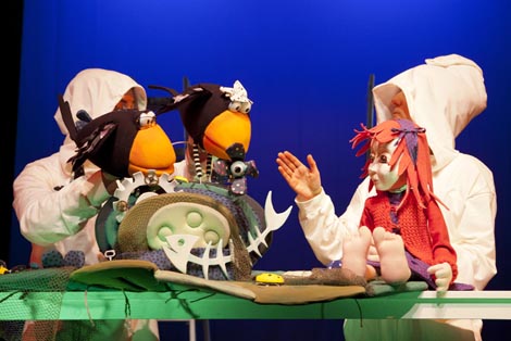 Gradsko kazalište lutaka Rijeka: Hans Christian Andersen, Snježna kraljica, red. Serđo Dlačić