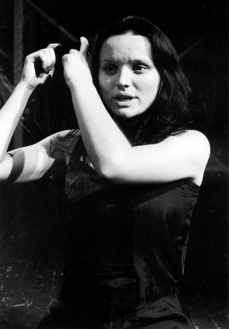 Debitantski nastup Mirele Hegediš kao Rožalija u Gradskom kazalištu Požega, 1999.