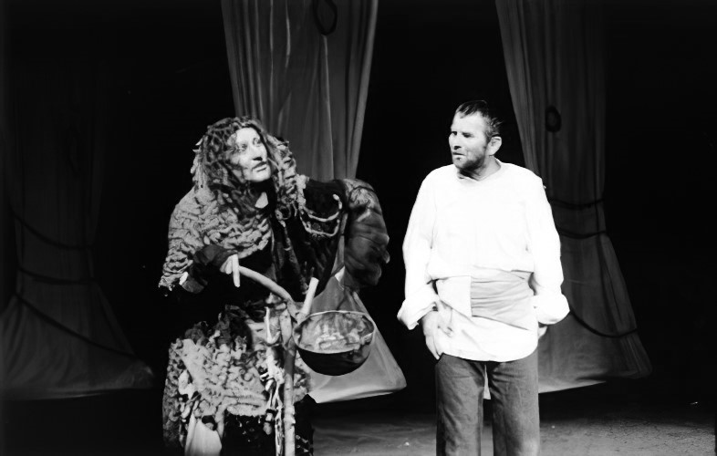 Nikola Nalješković, <em>U lugu onomuj</em> (predstava nastala prema dramaturškoj kontaminaciji triju Nalješkovićevih pastorala), red. Rene Medvešek, stručna dramaturška suradnica: Mira Muhoberac, Kazalište Marina Držića u Dubrovniku, 2003.