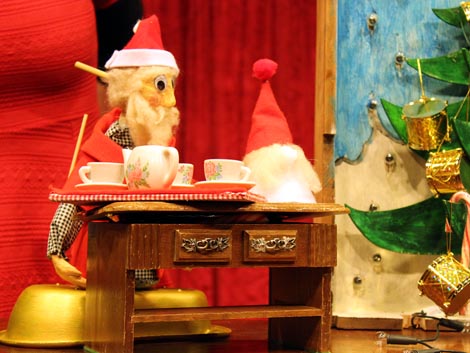 Dječje kazalište Dubrava, Zagreb: Morana Dolenc, Ups! Uvijek pravac Sjever!, red. Morana Dolenc