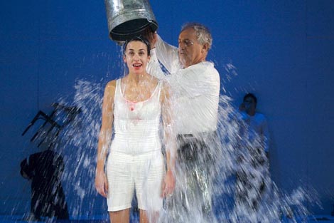 Slovensko stalno gledališče, Trst: Roland Schimmelpfennig Zlatni zmaj (Zlati zmaj), red. Janusz Kica