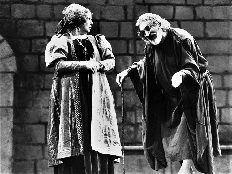 Marija Kohn (Dobre), Ivan Katić (Zlatni Kum), Marin Držić, <em>Skup</em>, red. Marin Carić, HNK Zagreb, koprodukcija sa DLJI, Boškovićeva poljana, 1997.