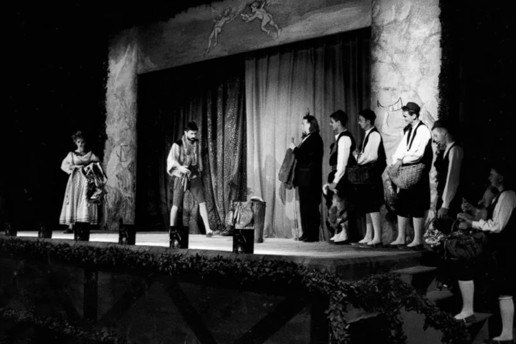 Marin Držić, <em>Skup</em>, red. Marin Carić, HNK Zagreb, koprodukcija sa DLJI, Boškovićeva poljana, 1997.