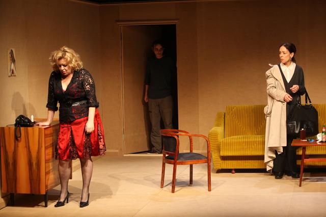 Zagrebačko kazalište mladih u Zagrebu, Mate Matišić, <em>Žena bez tijela</em>, red. Božidar Violić 